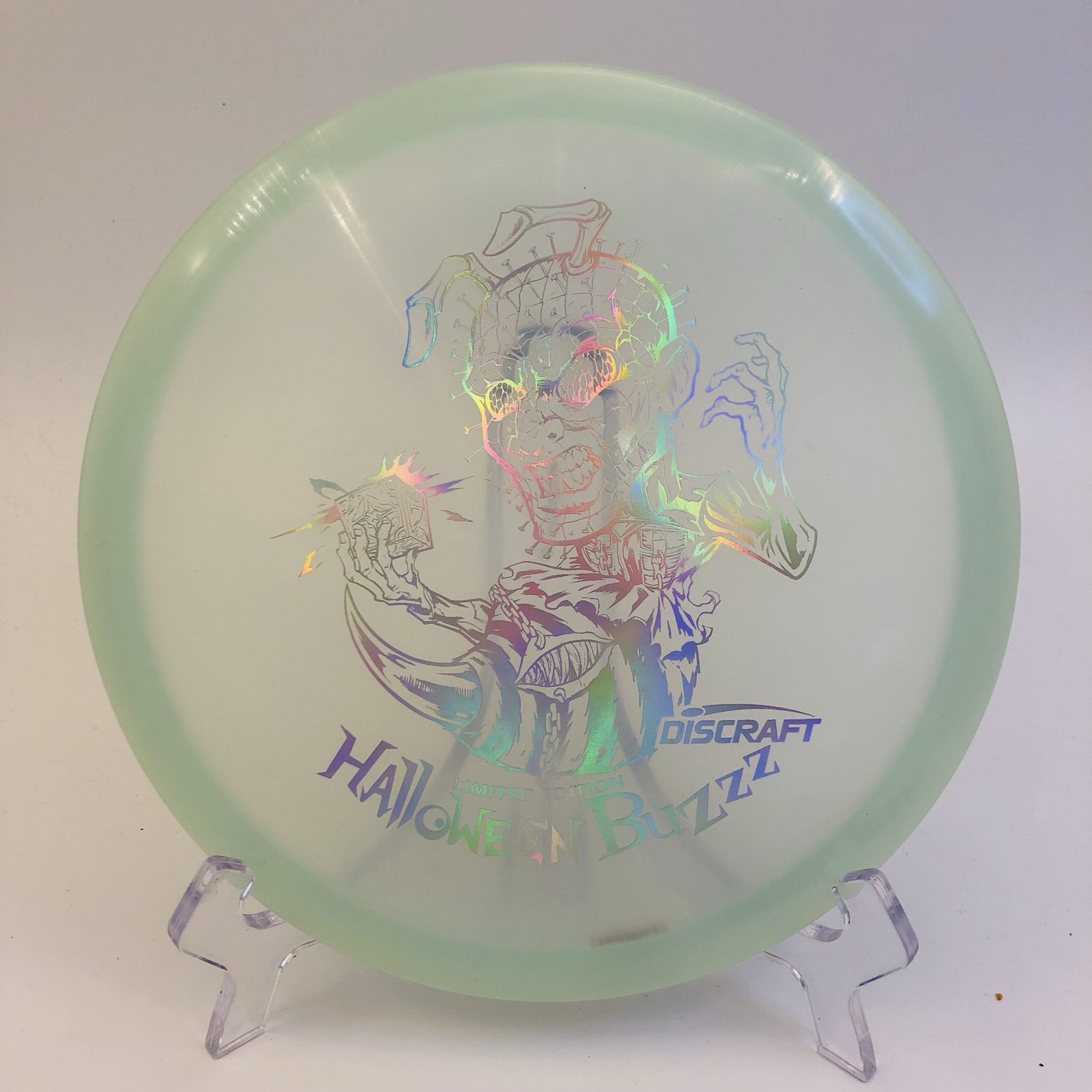 Discraft Buzzz in Z Glo plastic Halloween 2020 'Hellraizzzer' special edition.