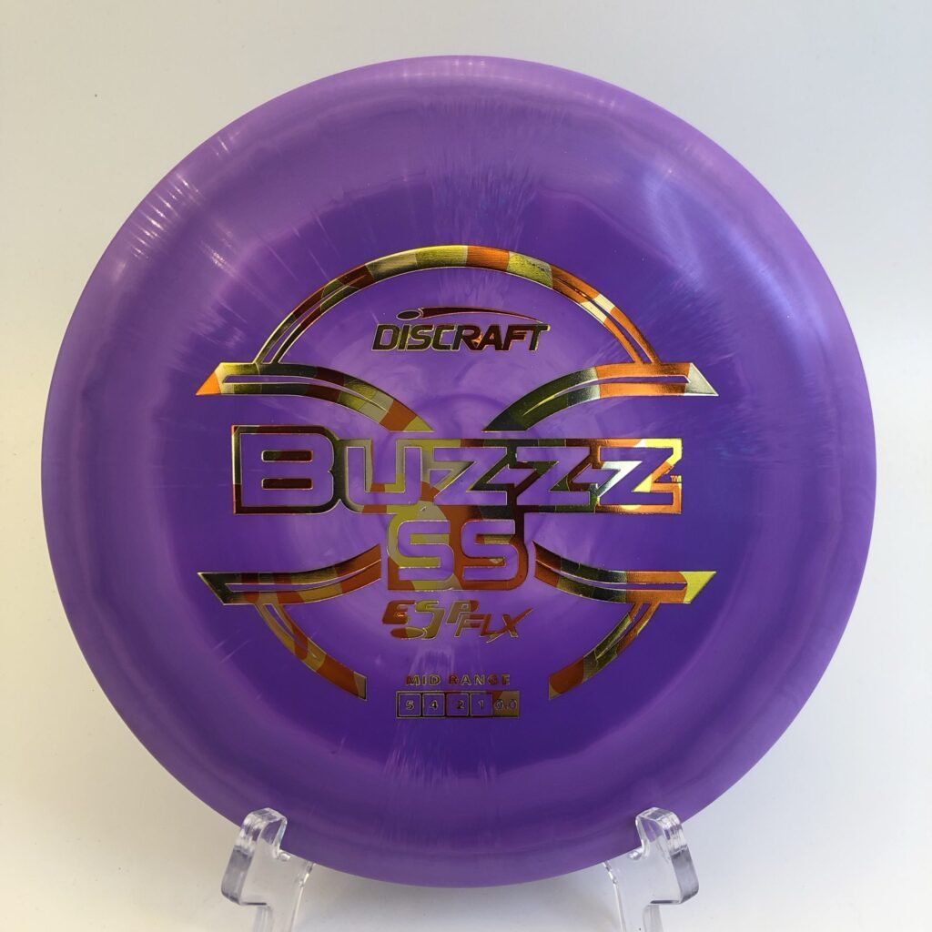 Discraft Buzzz SS in ESP FLX plastic for an effortless throw with a long, straight flight path.