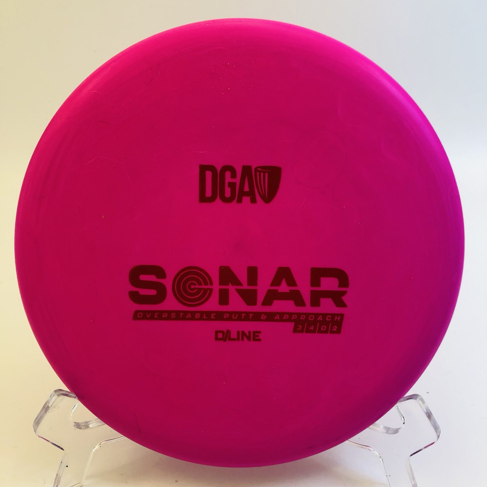 DGA Sonar in D-Line plastic for superior grip and control.